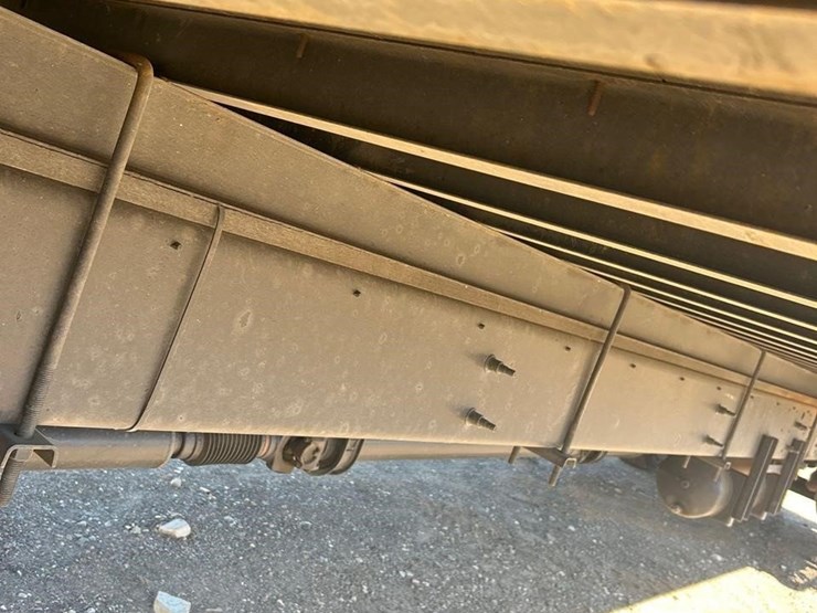 2019-hino-268-image-6