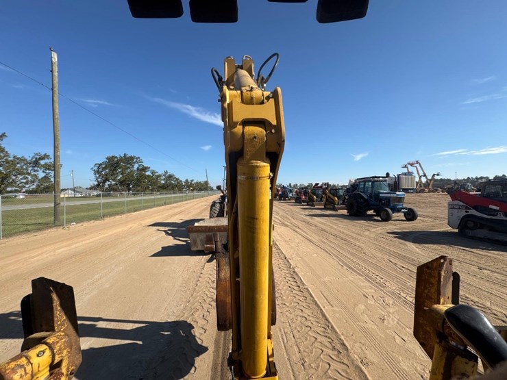 caterpillar-420d-it-image-34