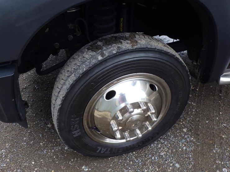 2016-ford-f550-image-15