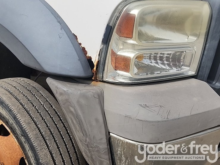 2005-ford-f450-image-32