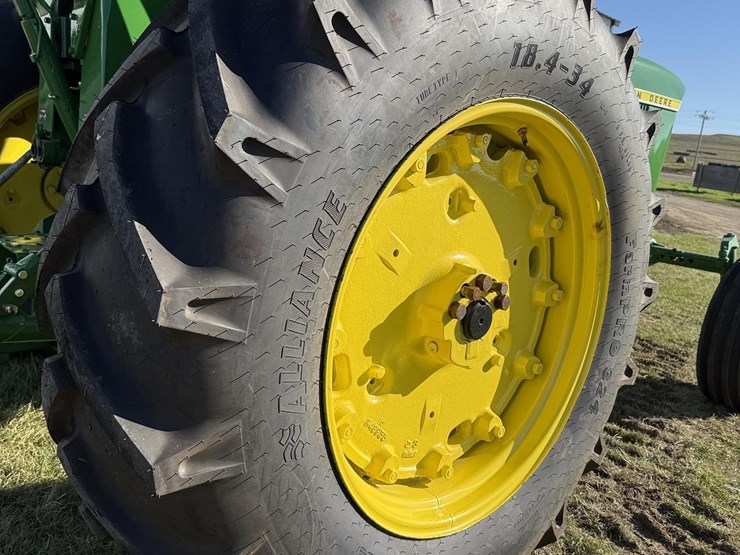 john-deere-4020-image-4