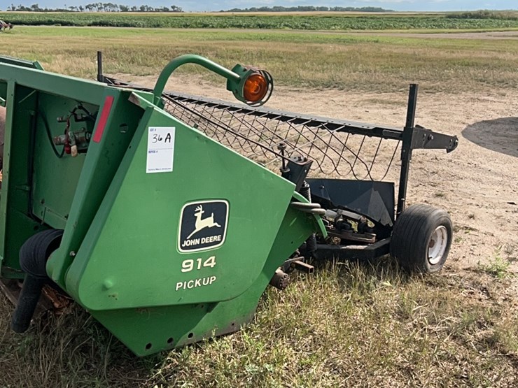 john-deere-12-image-9