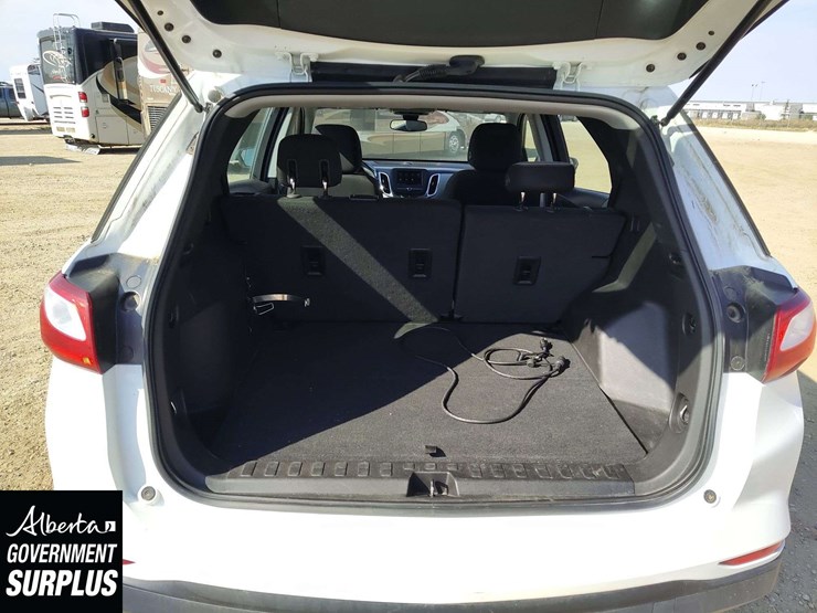 2020-chevrolet-equinox-image-21