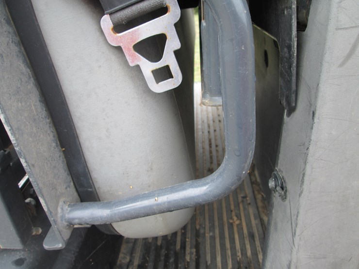 2014-kubota-rtv1140-image-11