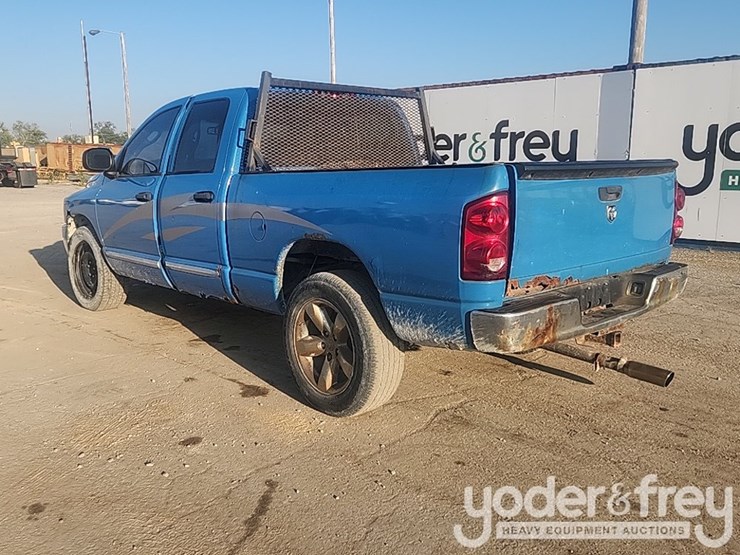 2008-dodge-1500-image-4