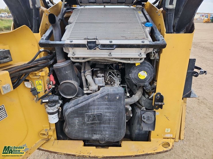 2013-caterpillar-262c2-image-24