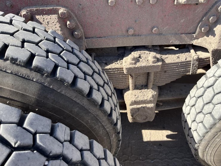 ford-ltls9000-image-7