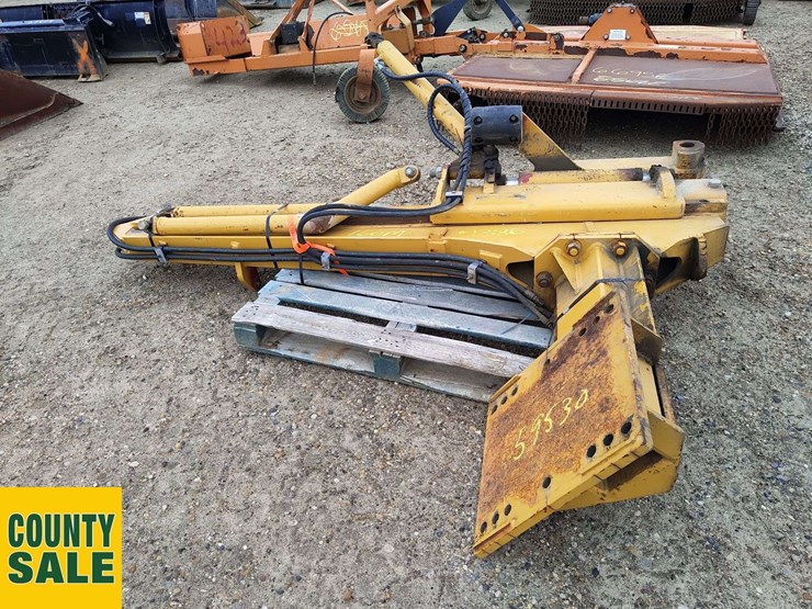 2015-caterpillar-160m-awd-image-54