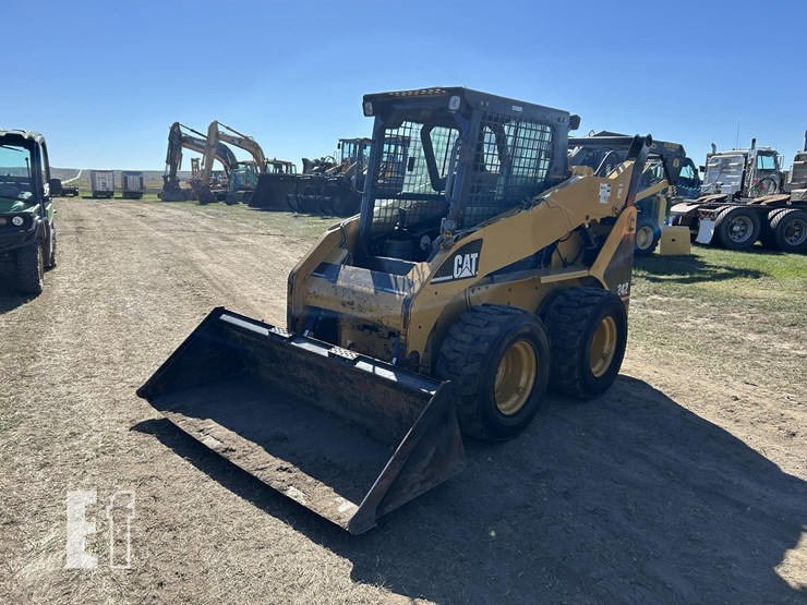 2003-caterpillar-242-image-1