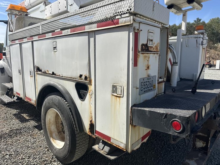 2006-international-durastar-4300-image-16