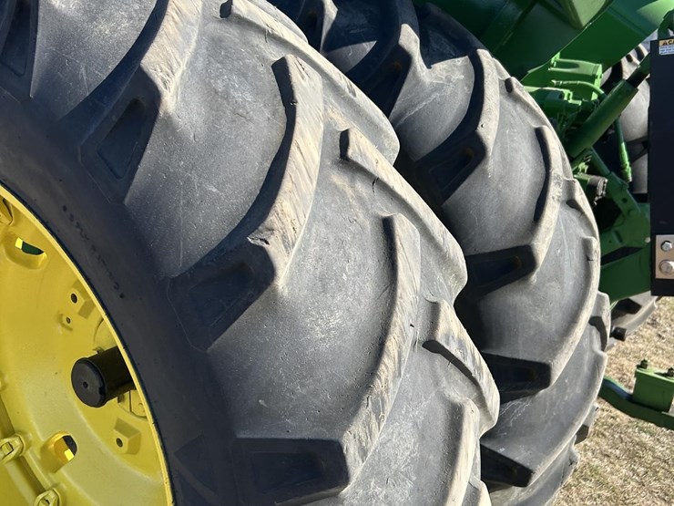 john-deere-8450-image-24