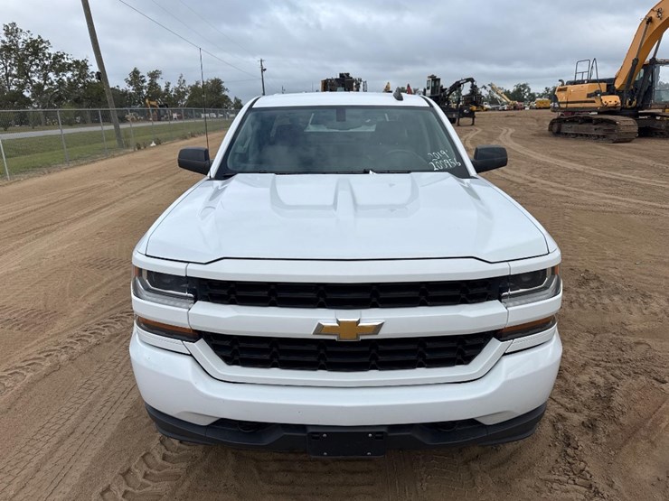 2019-chevrolet-silverado-image-7