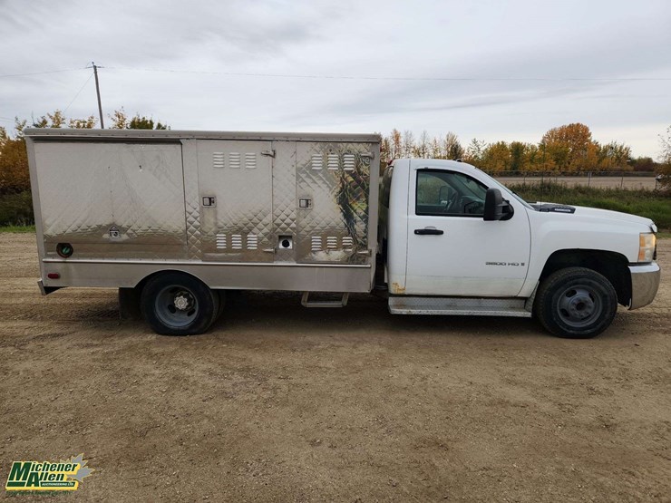 2007-chevrolet-silverado-3500hd-image-26