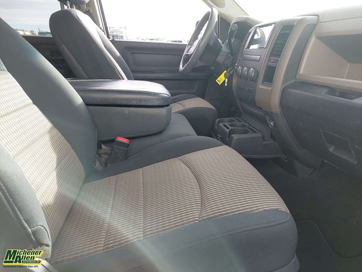 2012-ram-tradesman-image-12