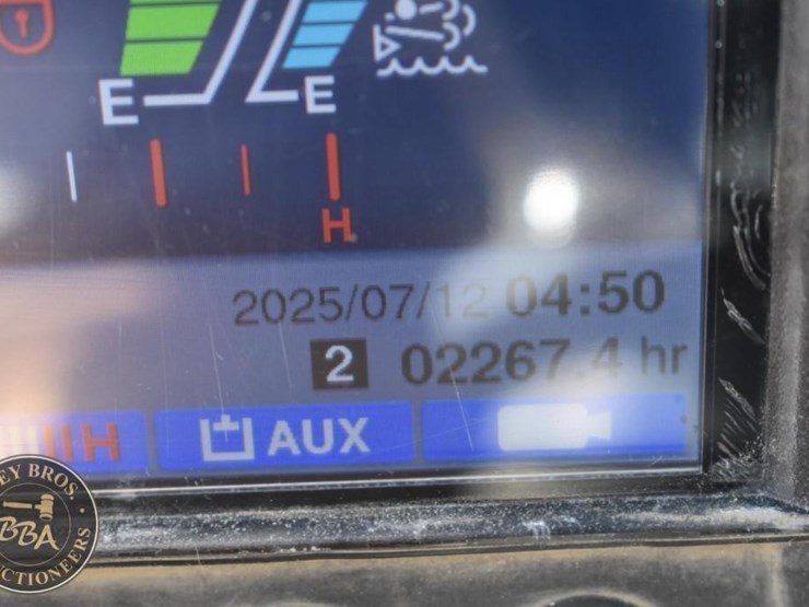 2020-takeuchi-tl12r2-image-59