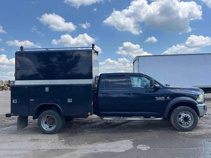 2015-dodge-ram-4500-image-5