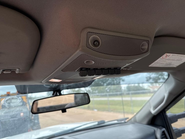 2019-ford-f550-xl-image-28