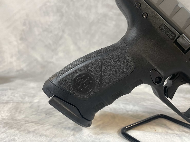 #4795-•-beretta-apx-9mm-luger-pistol,-sn:-a126539x-image-6