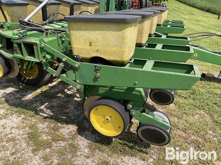 1981-john-deere-7000-image-12