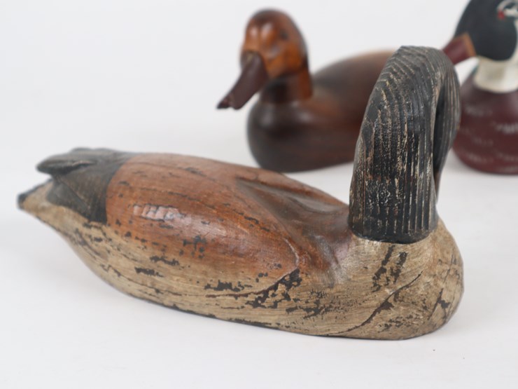 #72-•-#4253-•-(4)-vintage-hand-painted-wood-duck-decoys-image-5