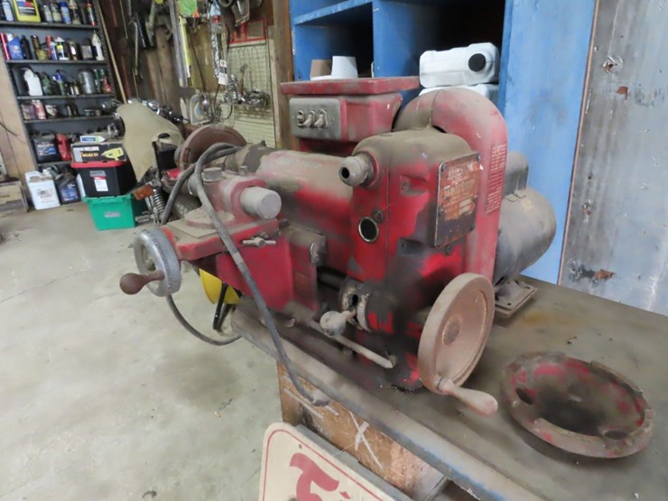 firestone-brake-grinders-and-barrett-true-arc-brake-show-grinder-machine-image-3