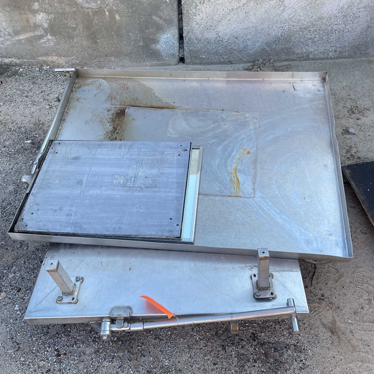 #1942 • (2) Stainless Steel Bases