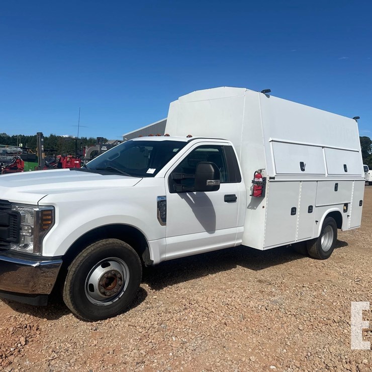 2018 FORD F350 XL