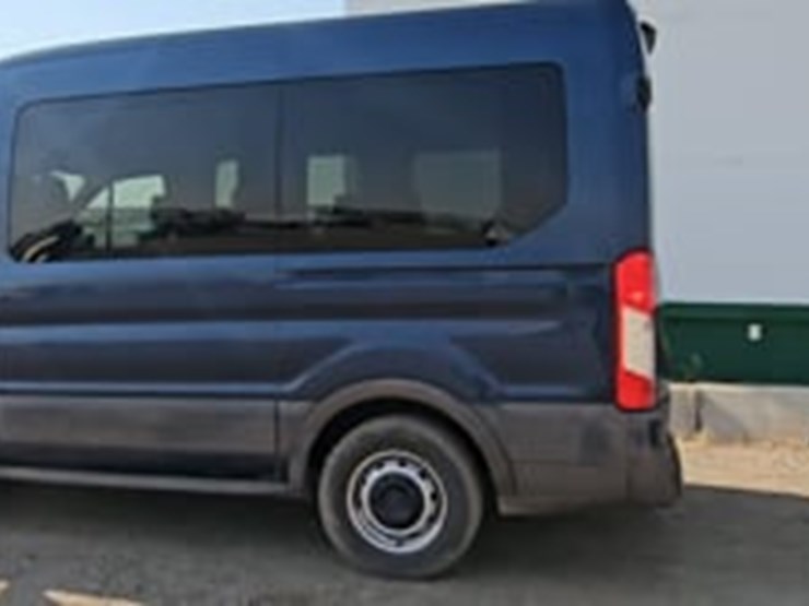2019-ford-transit-image-5