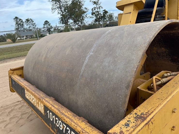 caterpillar-cs-563-image-9