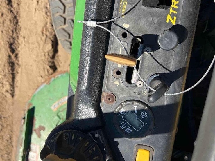 2019-john-deere-z960m-image-16