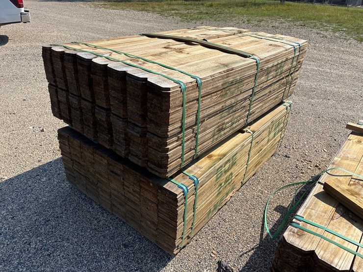#601-•-bundle-of-5/8-x-6-x-6-fence-boards-image-2