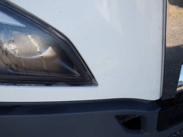 2019-freightliner-cascadia-126-image-3
