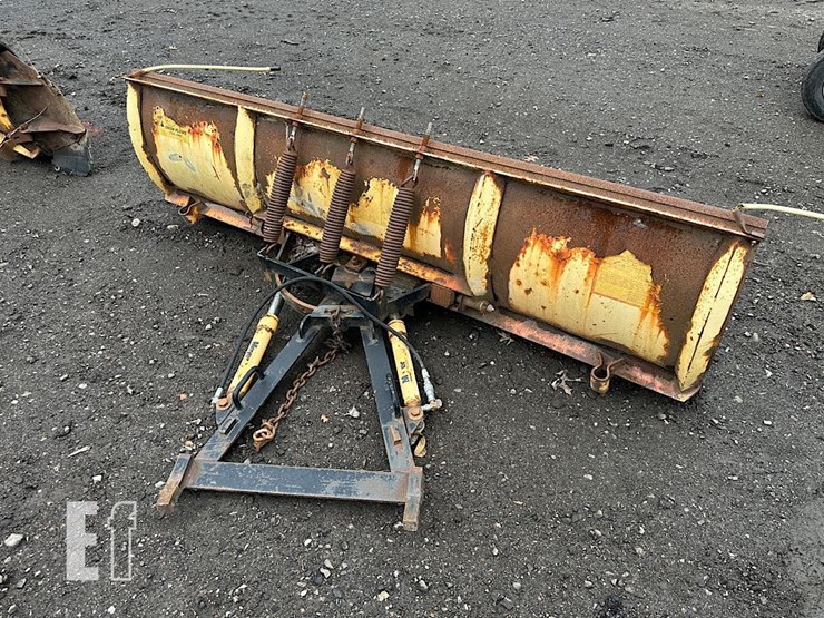 meyer-90"-steel-snow-plow-image-3