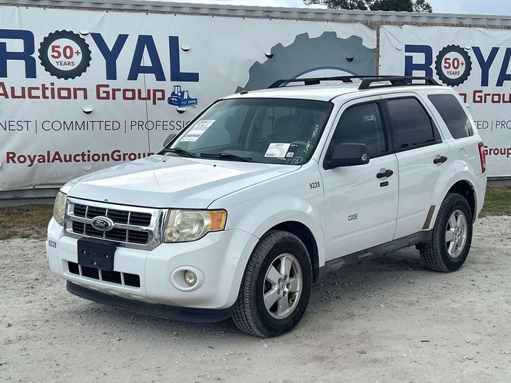 2011-ford-escape-xlt-image-1