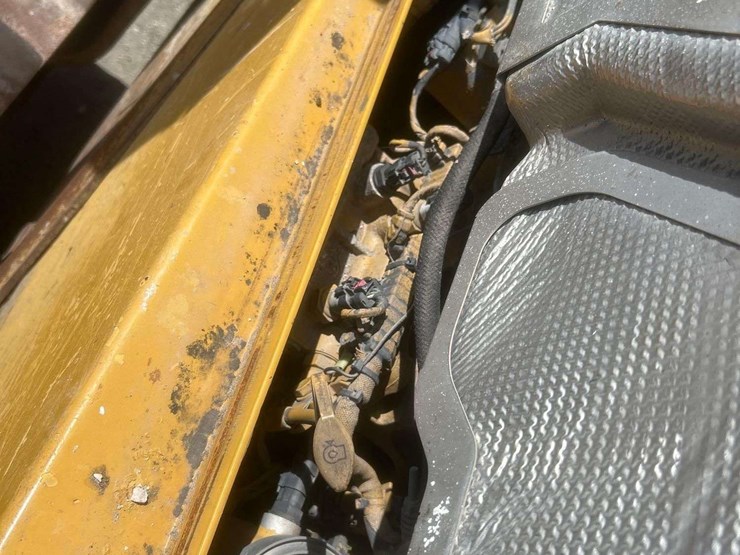 2017-caterpillar-d6t-lgp-image-21