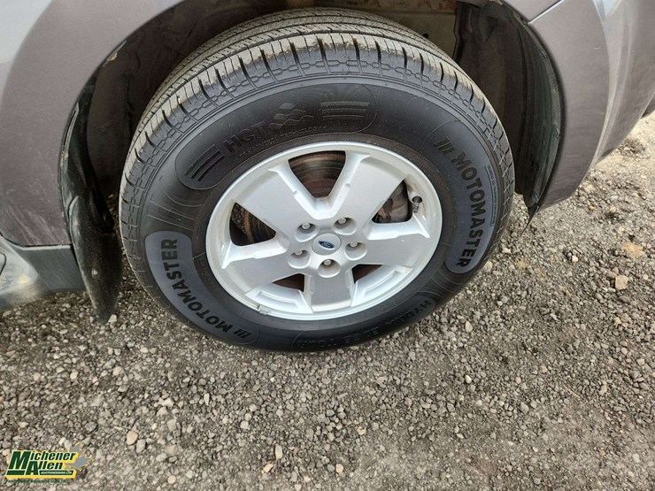 2009-ford-escape-image-31
