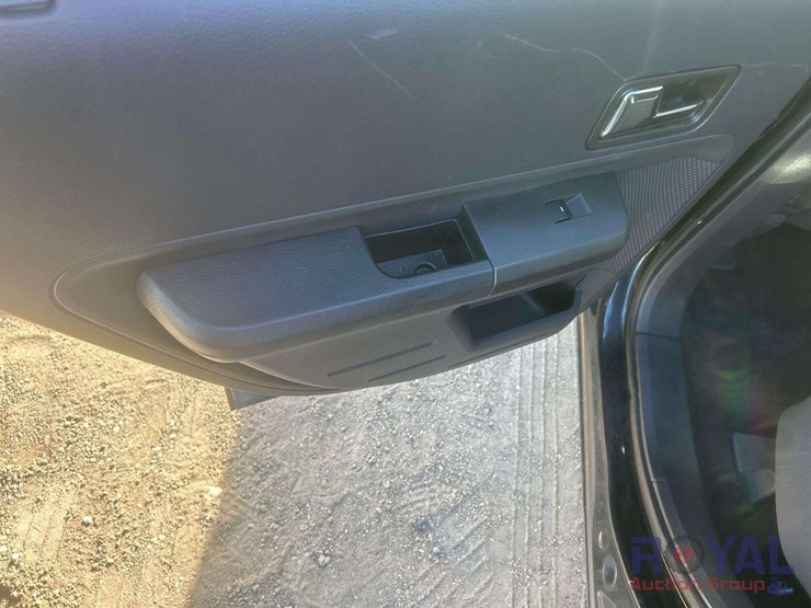 2010-ford-edge-image-20