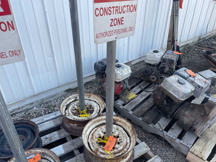 #1925-•-(2)-tire-rim-base-sign-holder-image-1