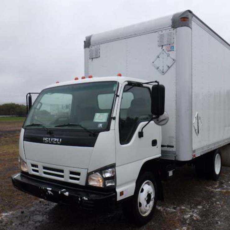 2007 ISUZU NPR