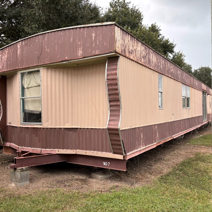 #207 • MOBILE HOME