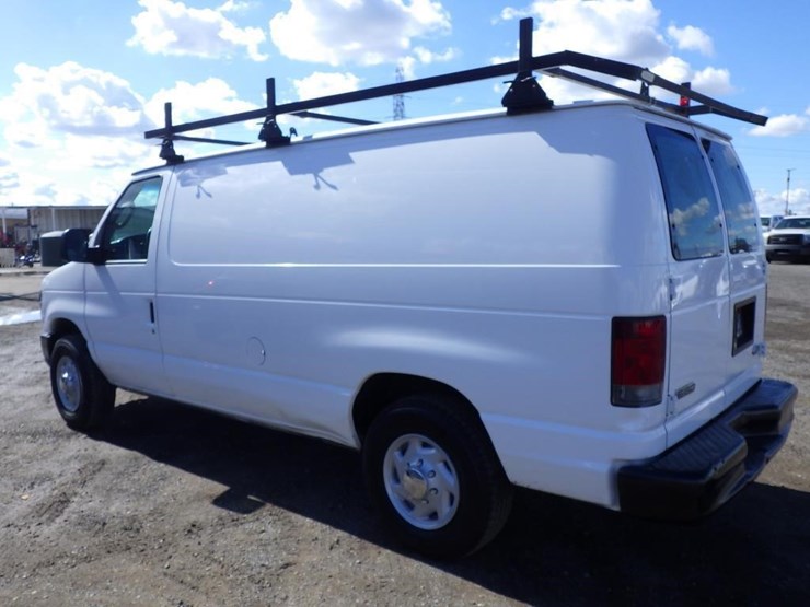 2008-ford-cargo-image-4