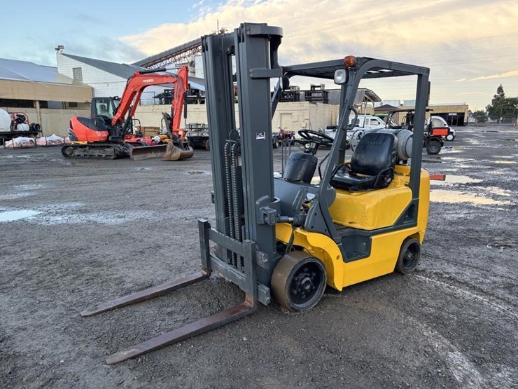 komatsu-fg20st-12-image-1