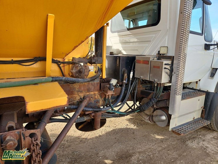 2016-international-workstar-7400-image-29