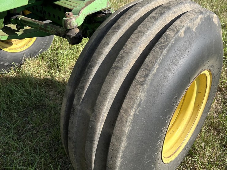 john-deere-4840-image-35