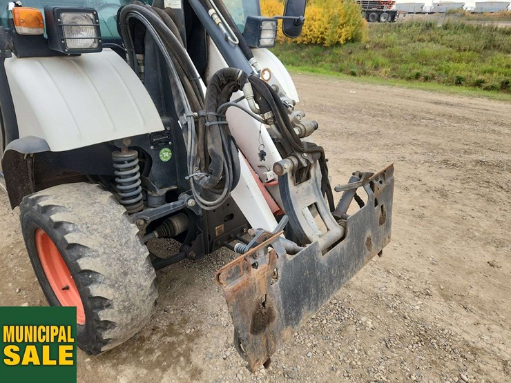 2014-bobcat-toolcat-5600-image-29