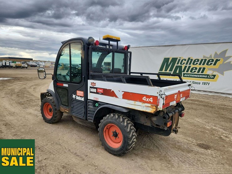 2014-bobcat-toolcat-5600-image-3