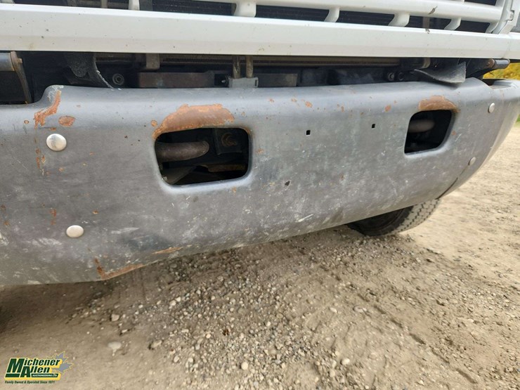 2005-gmc-topkick-c5500-image-38