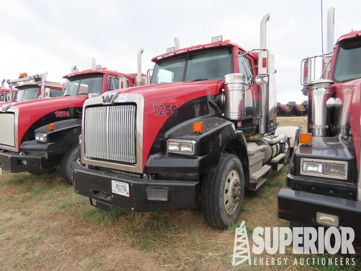 2013-western-star-4900-image-1