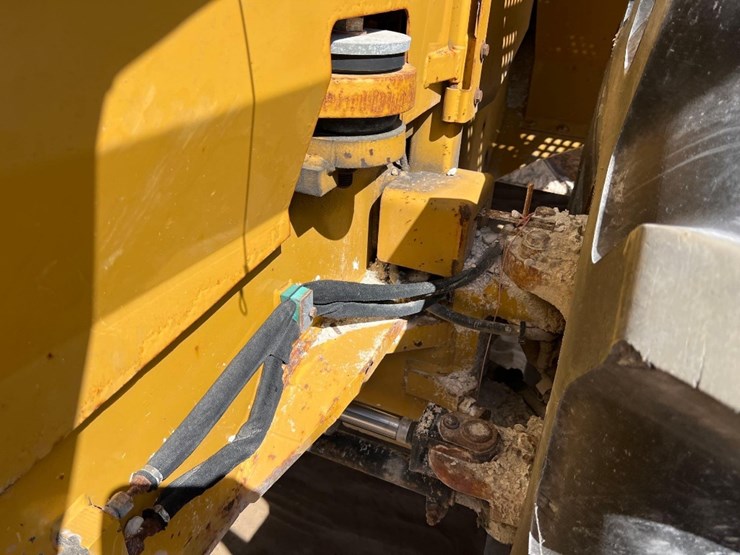 2015-caterpillar-rm-300-image-9