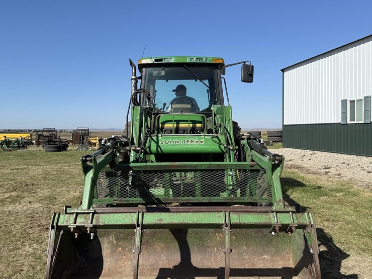 john-deere-6400-image-2